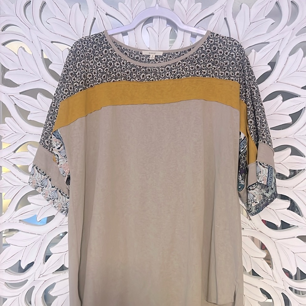 💐🌼🪷 Easel Oversized Top
